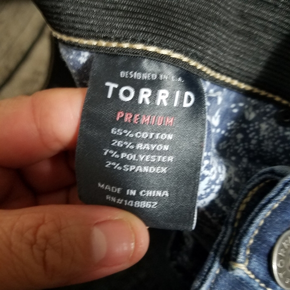 Torrid Premium Ski High Skinny Jeans Size 18.Waist approx: 17 inches Inseam a - Picture 10 of 10